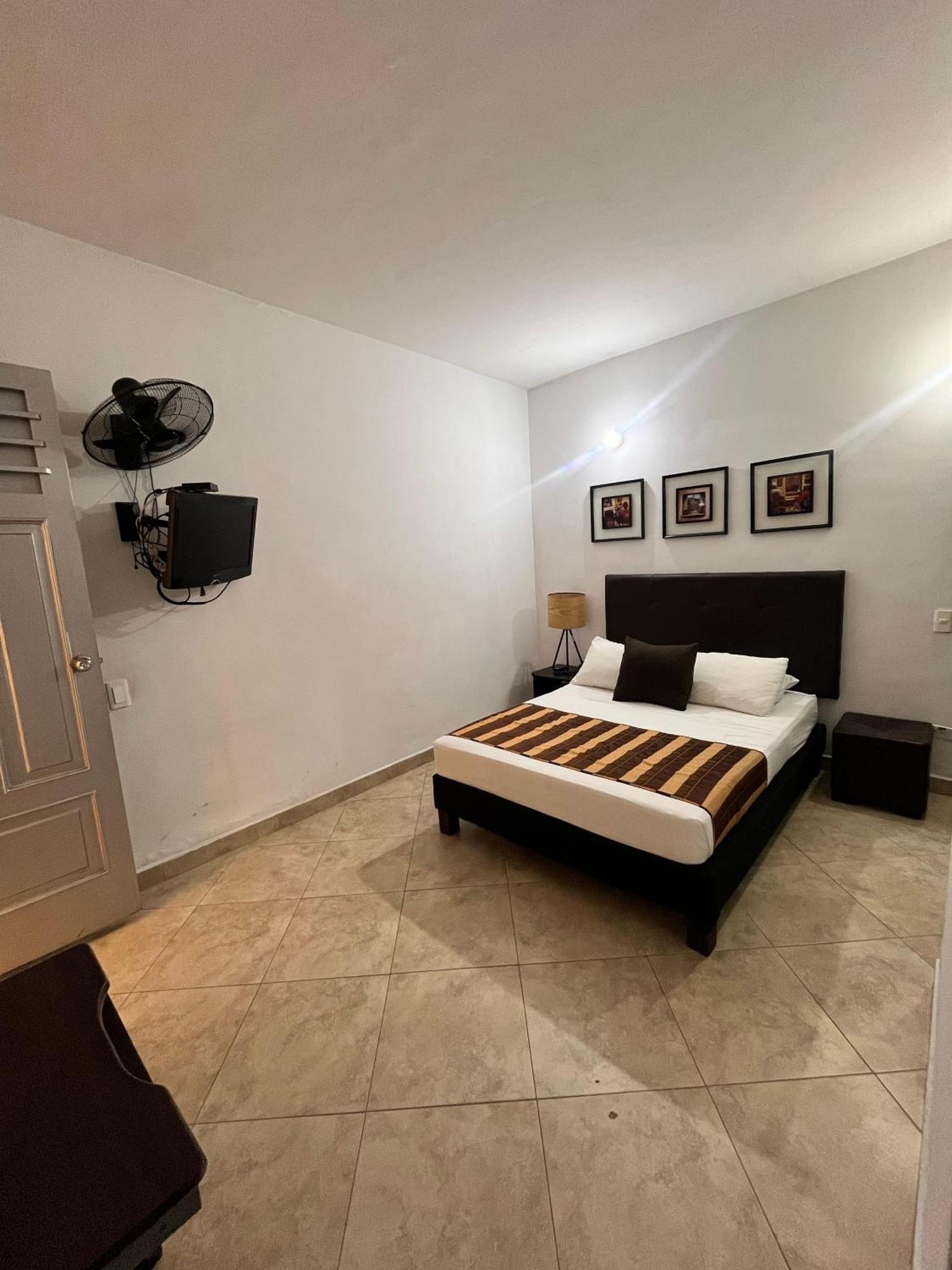 Hotel Quinta Avenida Меделин Екстериор снимка